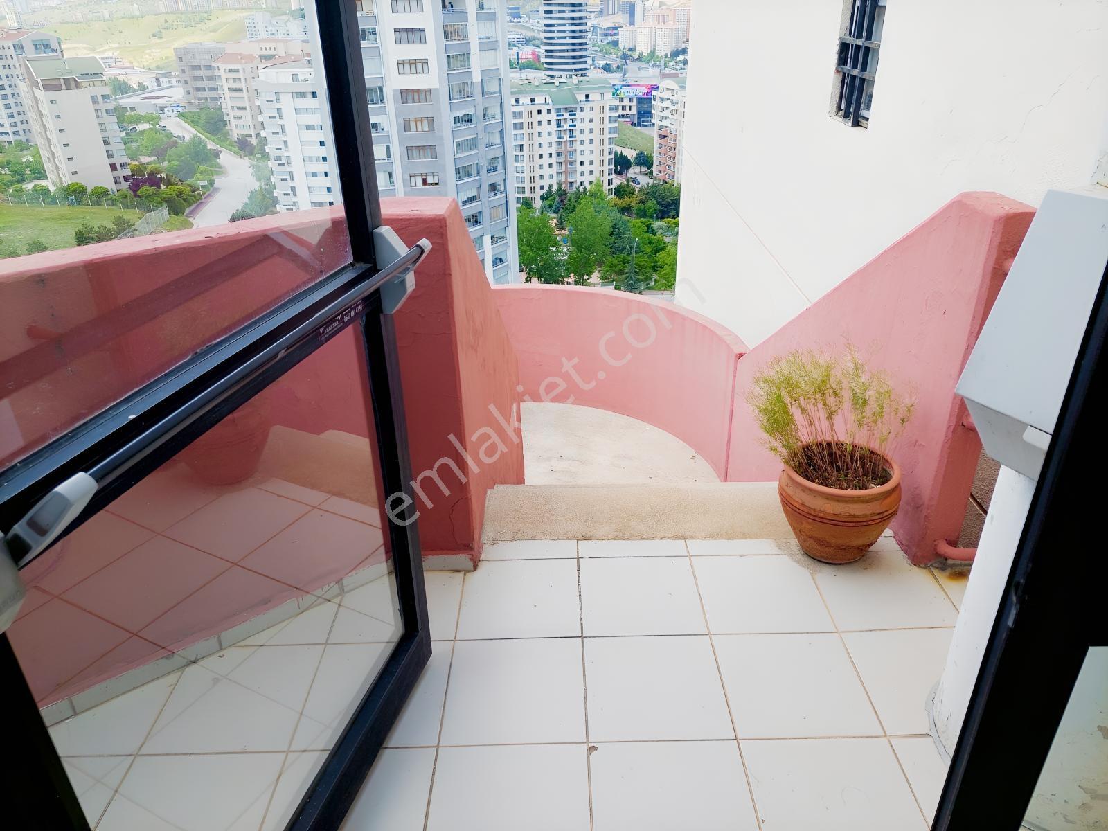 Ümitköy Defne Sitesinde Muhteşem Manzaralı Satılık Dubleks Daire — fotoğraf 33