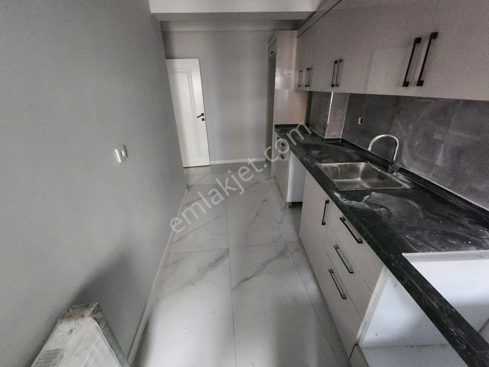 Yayla Çamlık Cad. Uefa Anıtı Yakını Sıfır Binada 2+1 85m2 2.kat — fotoğraf 5