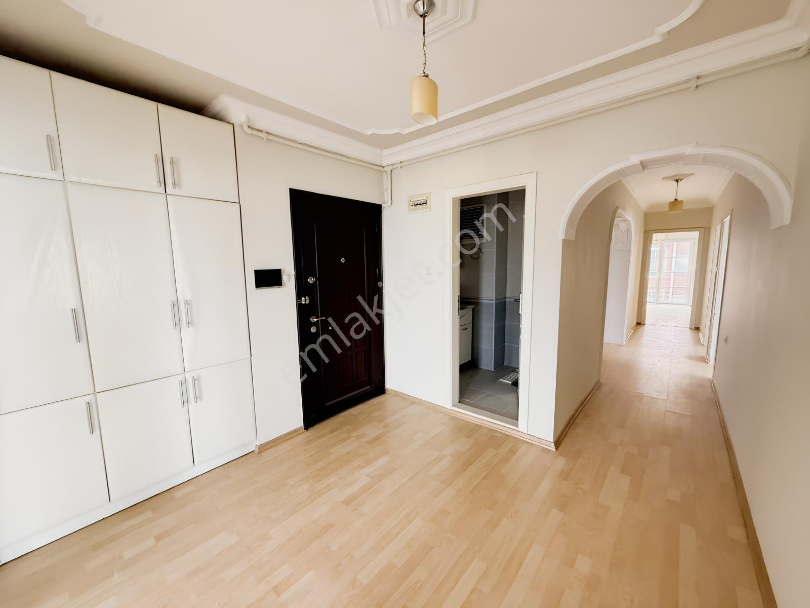 Konak Mahallesinde Satılık 290 M² Geniş 4+2 Dubleks Daire — fotoğraf 2
