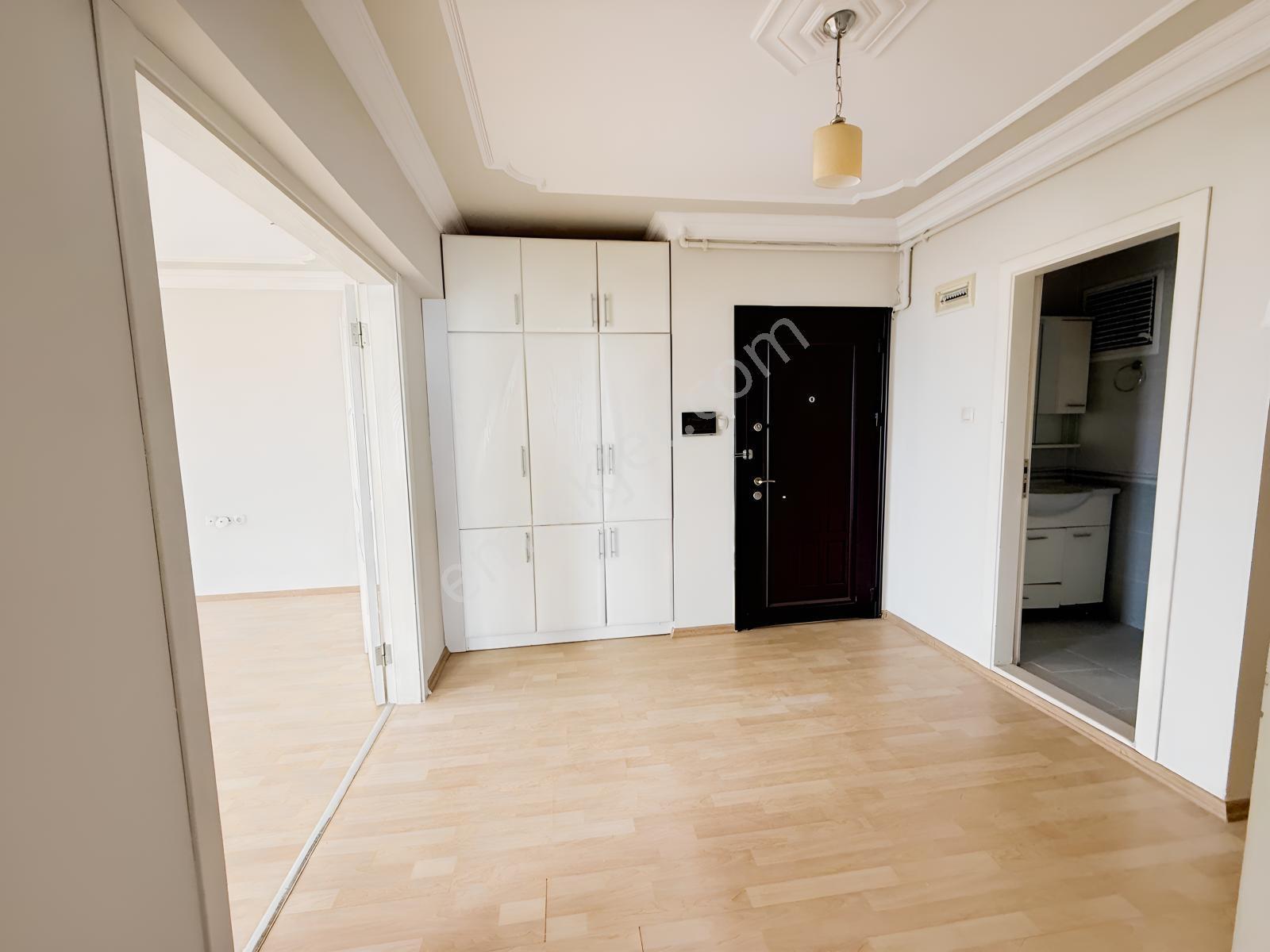 Konak Mahallesinde Satılık 290 M² Geniş 4+2 Dubleks Daire — fotoğraf 3