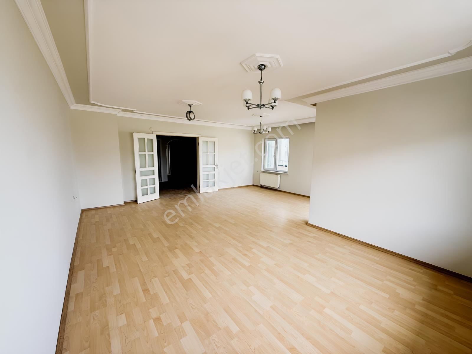 Konak Mahallesinde Satılık 290 M² Geniş 4+2 Dubleks Daire — fotoğraf 7