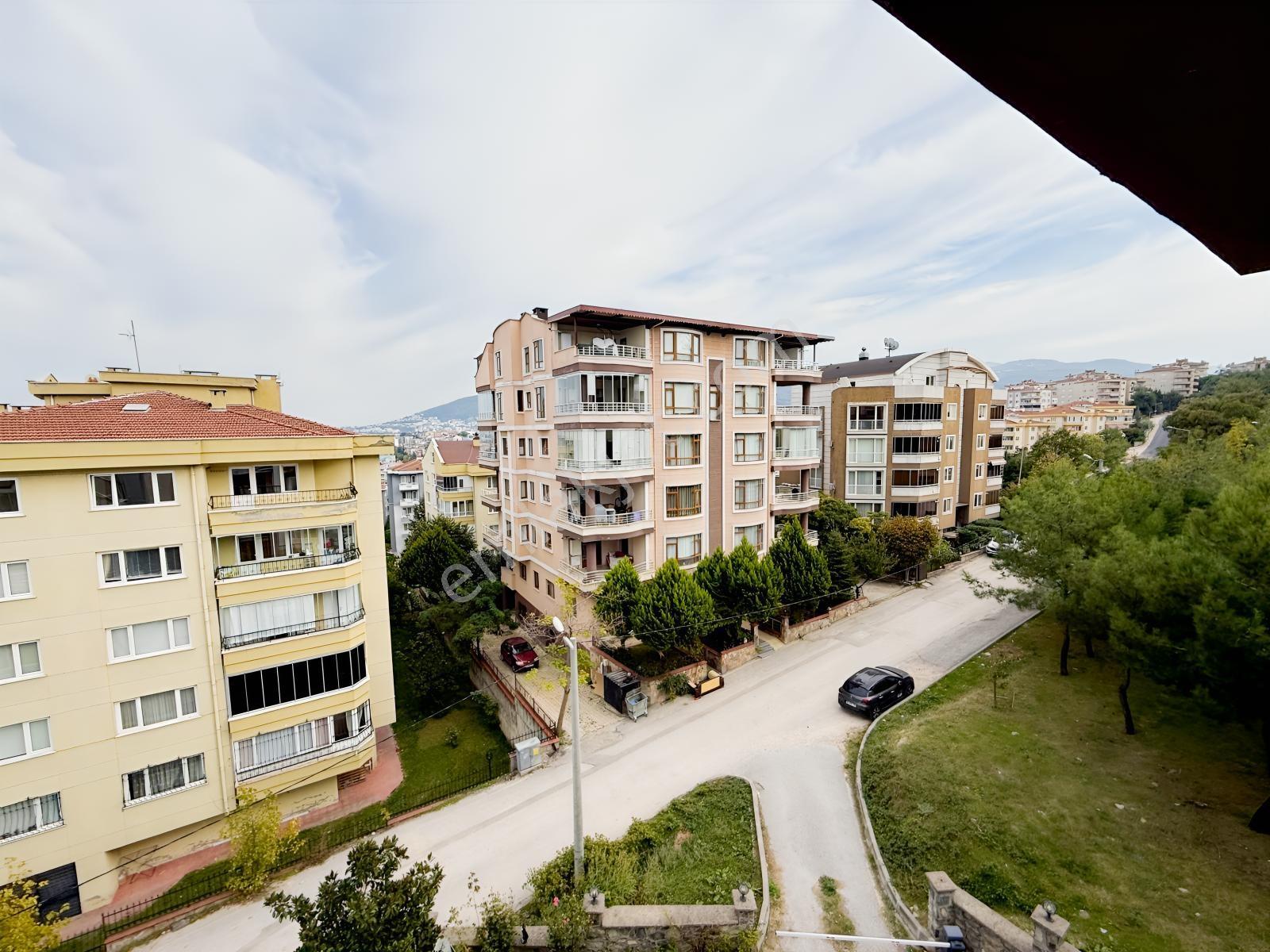 Konak Mahallesinde Satılık 290 M² Geniş 4+2 Dubleks Daire — fotoğraf 10