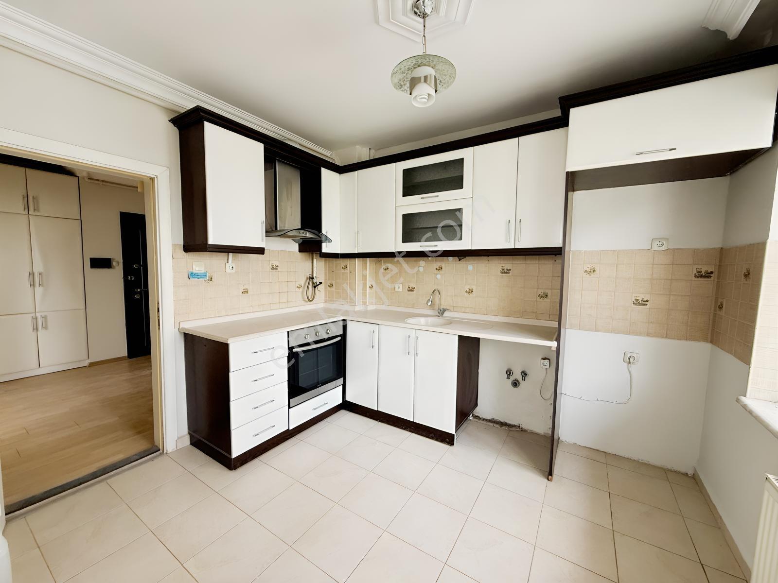 Konak Mahallesinde Satılık 290 M² Geniş 4+2 Dubleks Daire — fotoğraf 15
