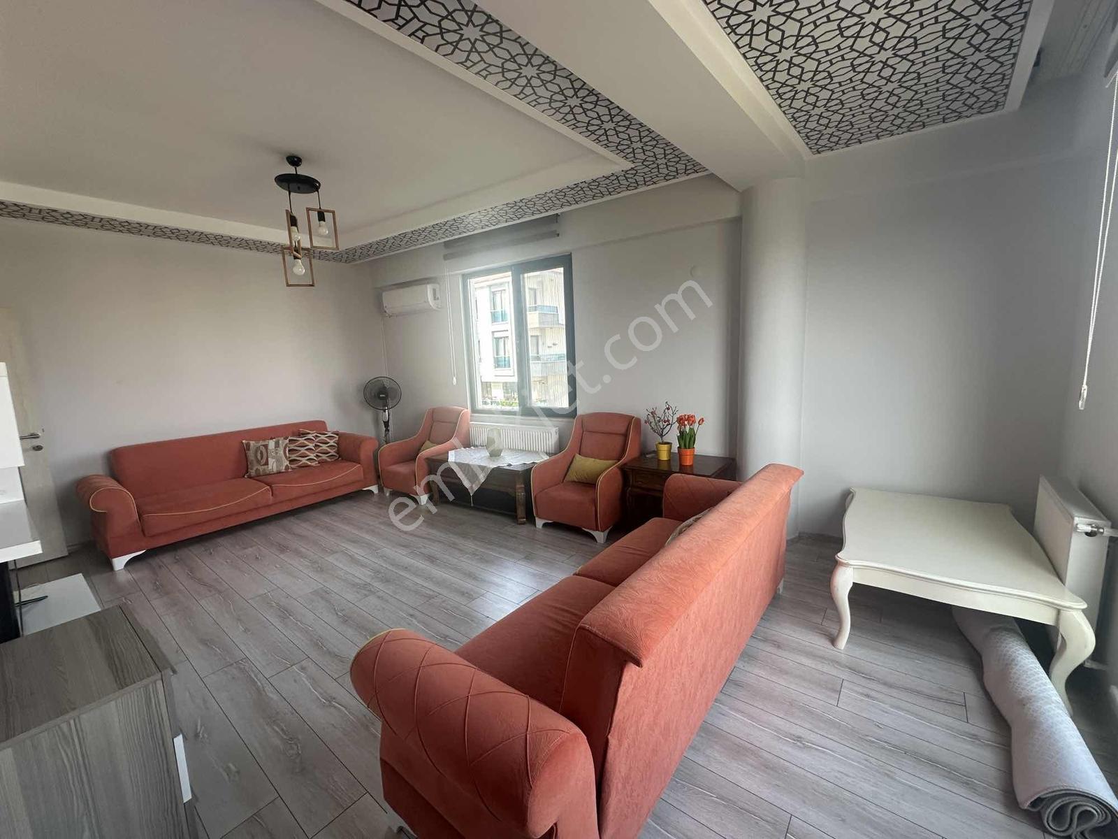 Adnan Menderes Mahallesinde Merkezi Konumda 2+1 Daire — fotoğraf 3