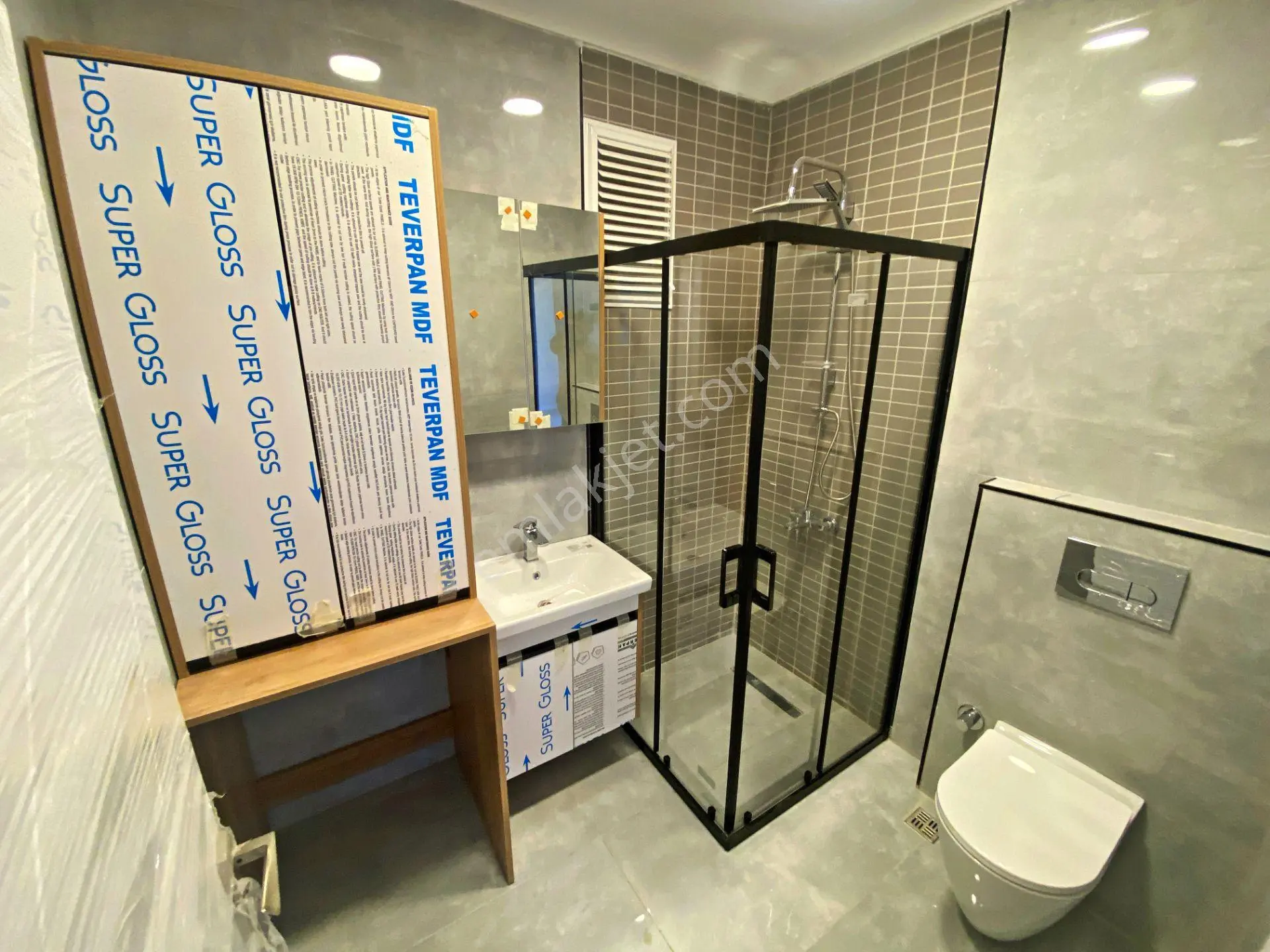 Aktif'ten Akçay'da Satılık Bahçe Keyfi Sunan Modern 1+1 Geniş Daire — fotoğraf 15