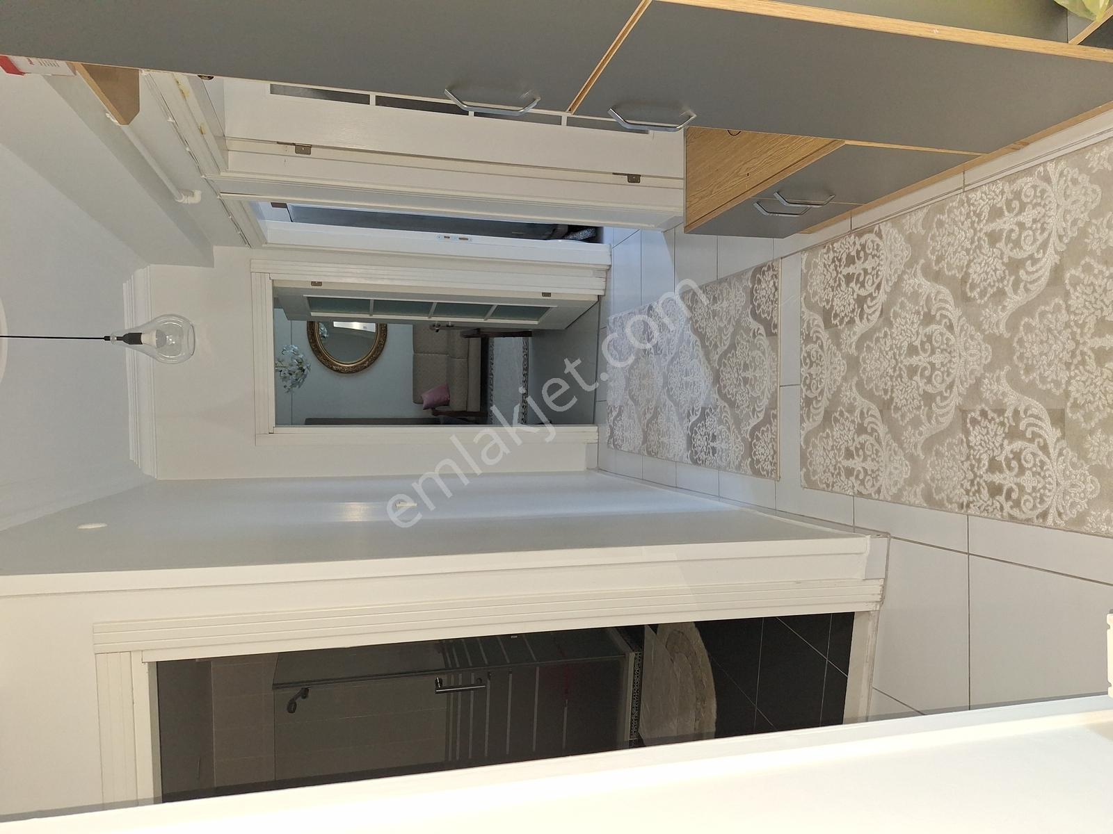 Eyüp Pierre Loti Manzaralı,masrafsız Ara Kat 3+1 Daire Akkuzudan — fotoğraf 4