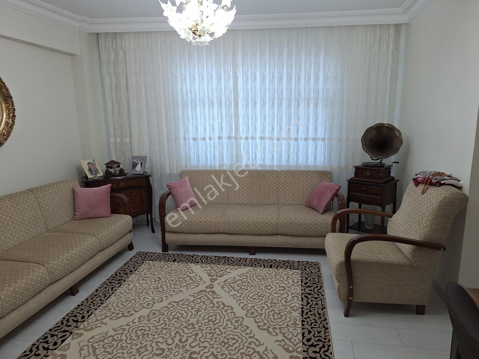 Eyüp Pierre Loti Manzaralı,masrafsız Ara Kat 3+1 Daire Akkuzudan — fotoğraf 7