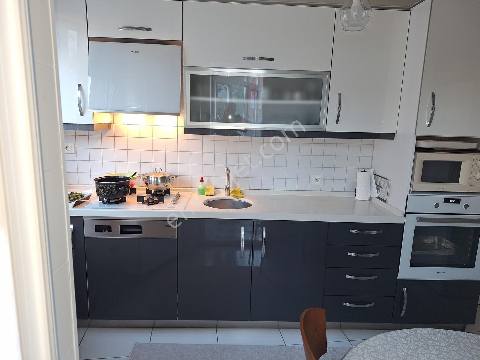 Eyüp Pierre Loti Manzaralı,masrafsız Ara Kat 3+1 Daire Akkuzudan — fotoğraf 22