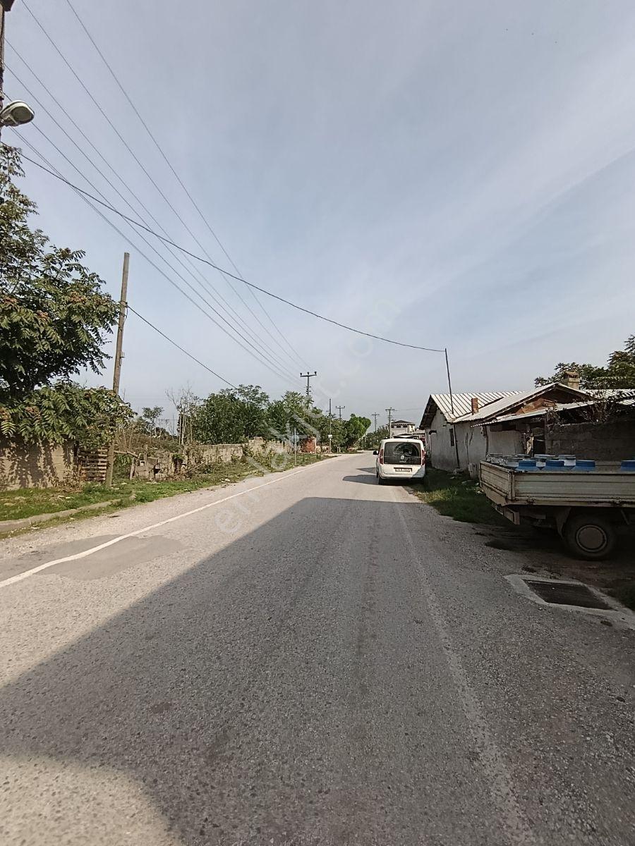 Kasreviden İcerisinde Ev Bulunan Ticari+konut İmarlı 244m2 Arsa — fotoğraf 4