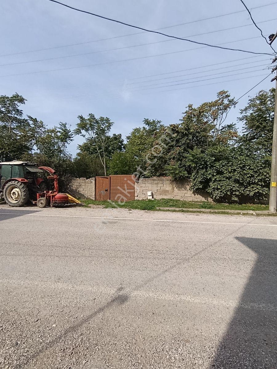 Kasreviden İcerisinde Ev Bulunan Ticari+konut İmarlı 244m2 Arsa — fotoğraf 6