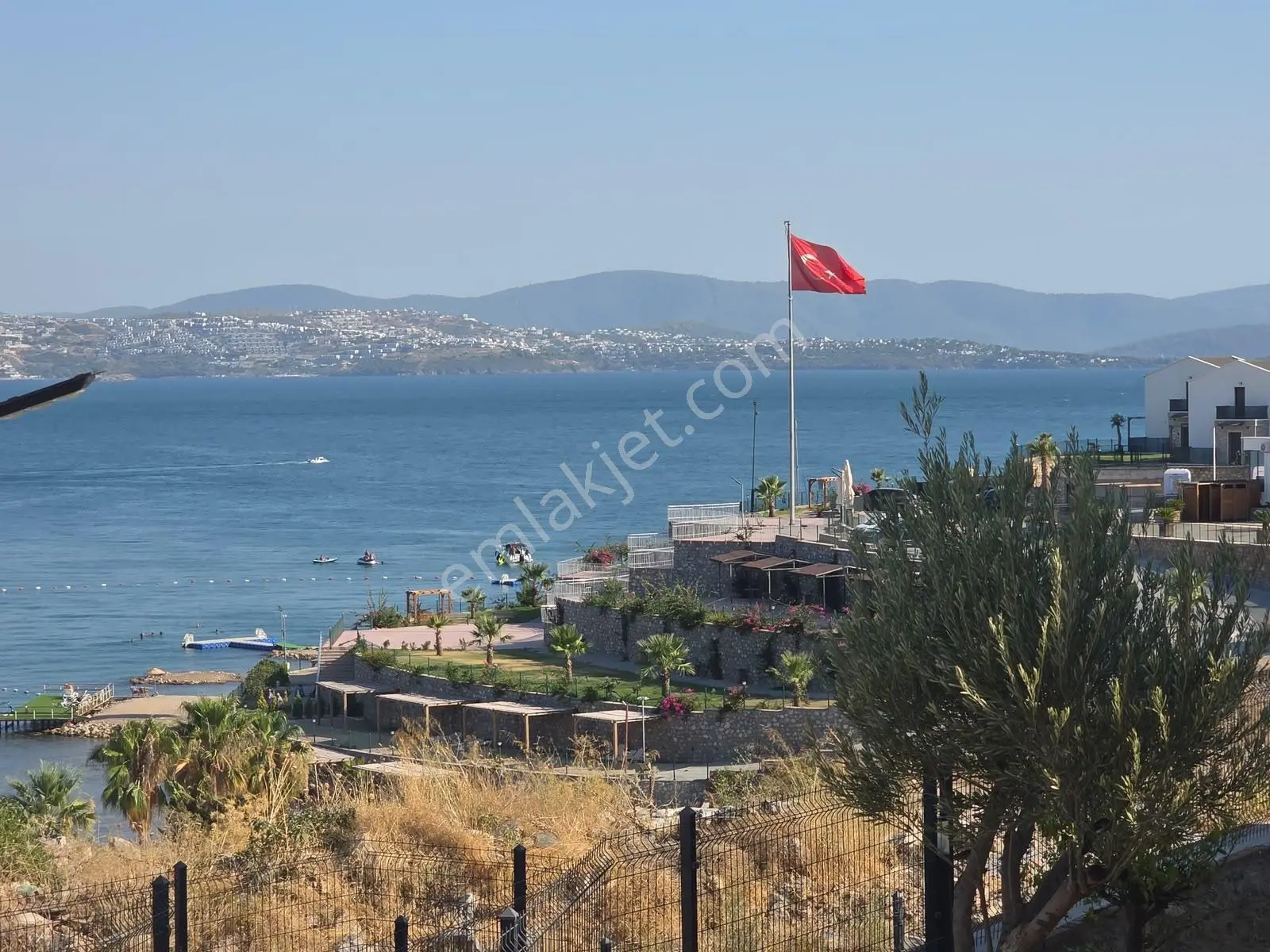 Konak Emlak'tan Kıyıkışlacık'ta Satılık Deniz Manzaralı 1+1 — fotoğraf 2