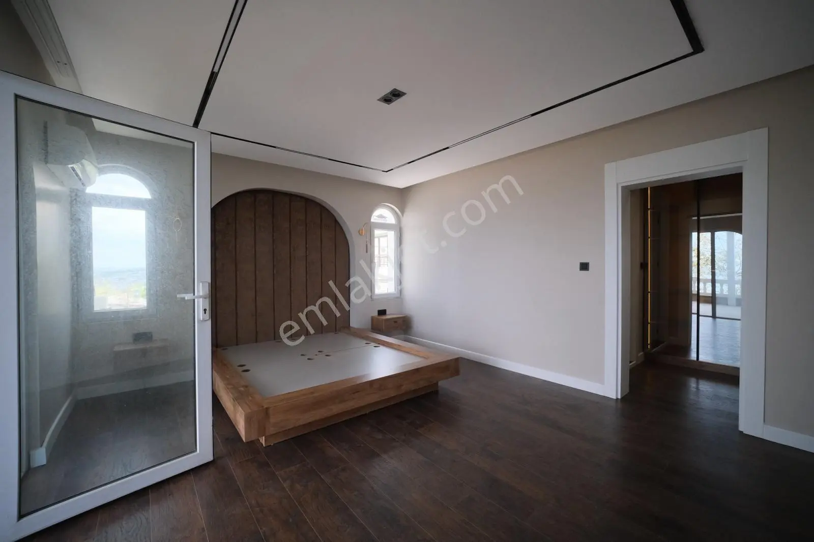 Büyükçekmece Muhteşem Manzaralı 4 Katlı Full Tadilatlı Asansörlü Kapalı Açık Otoparklı Satılık Villa — fotoğraf 14