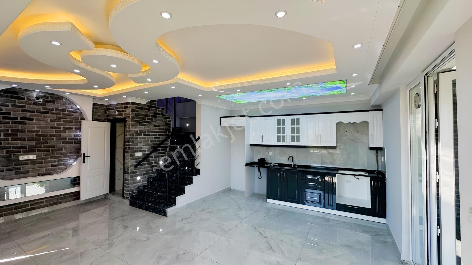 Balcıoğlundan Jakuzli Geniş Bahçeli İskanlı Kş Bahçeli 4+1 Villa — fotoğraf 7