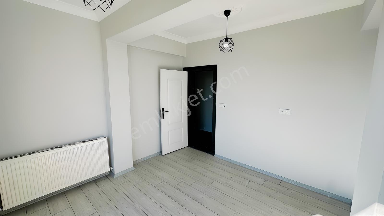 Balcıoğlundan Jakuzli Geniş Bahçeli İskanlı Kş Bahçeli 4+1 Villa — fotoğraf 14