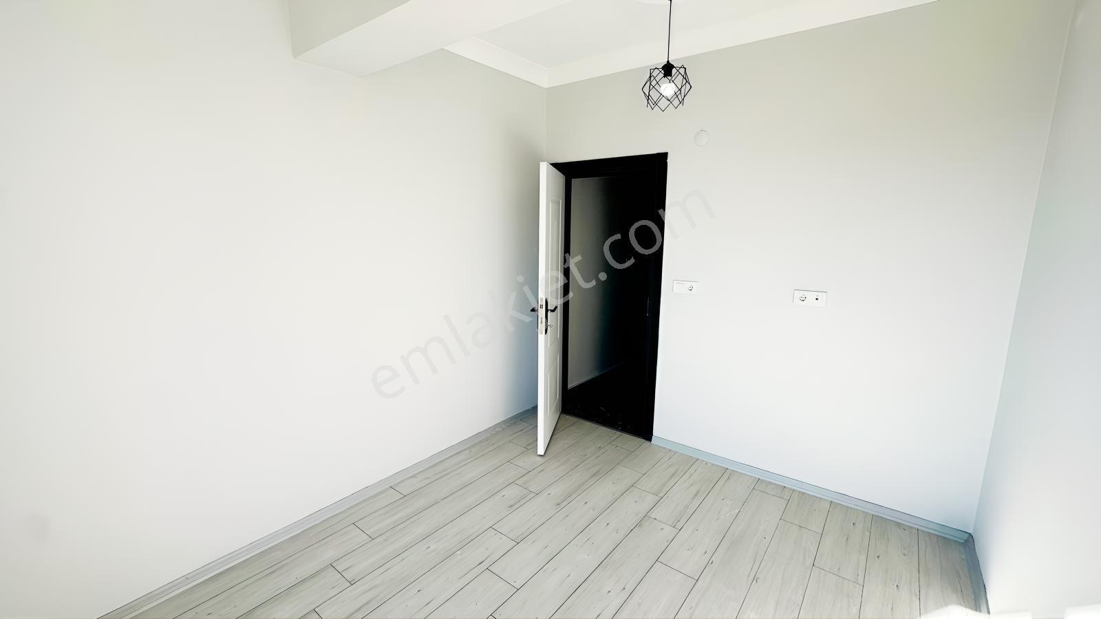 Balcıoğlundan Jakuzli Geniş Bahçeli İskanlı Kş Bahçeli 4+1 Villa — fotoğraf 25