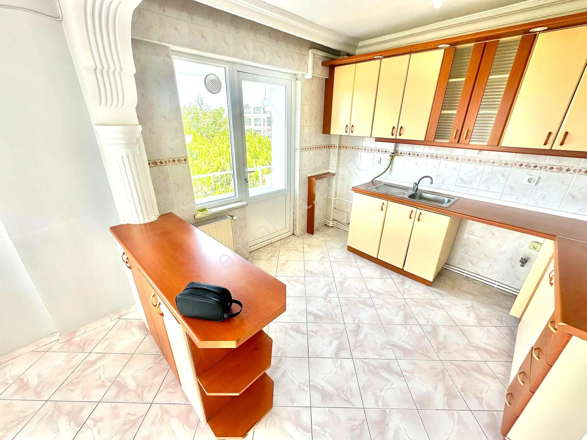 𝄞yetkilisi Melodi'den İkizçay'da 3+1 Ada Mutfaklı Çay Manzaralı Barbekülü Daire — fotoğraf 6