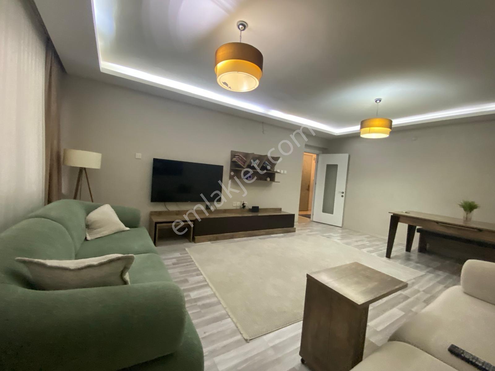 Buca Fırat Mahallesinde 136 M2 3+1 Ferah Satılık Daire