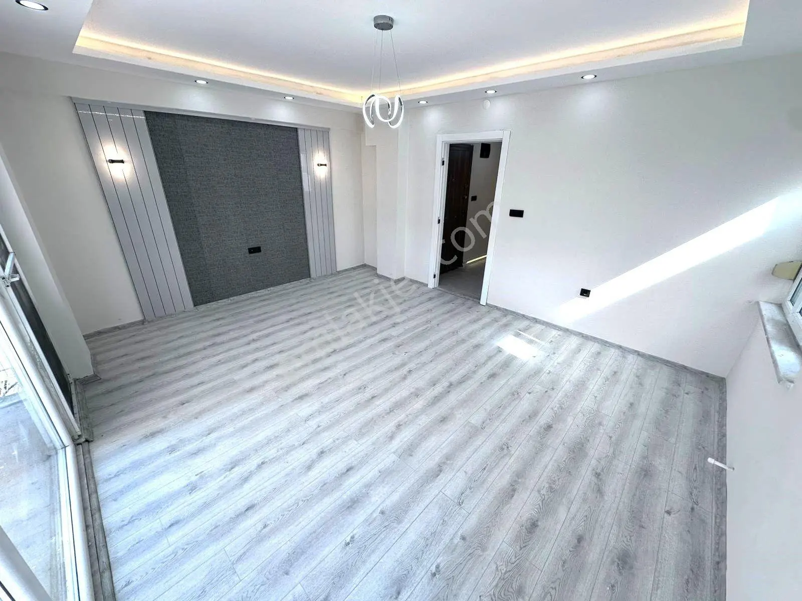 𝄞melodi'den Tam Akçay Merkez'de Ayrı Mutfaklı Arakat Ebeveyn Banyolu 2+1 Daire — fotoğraf 11