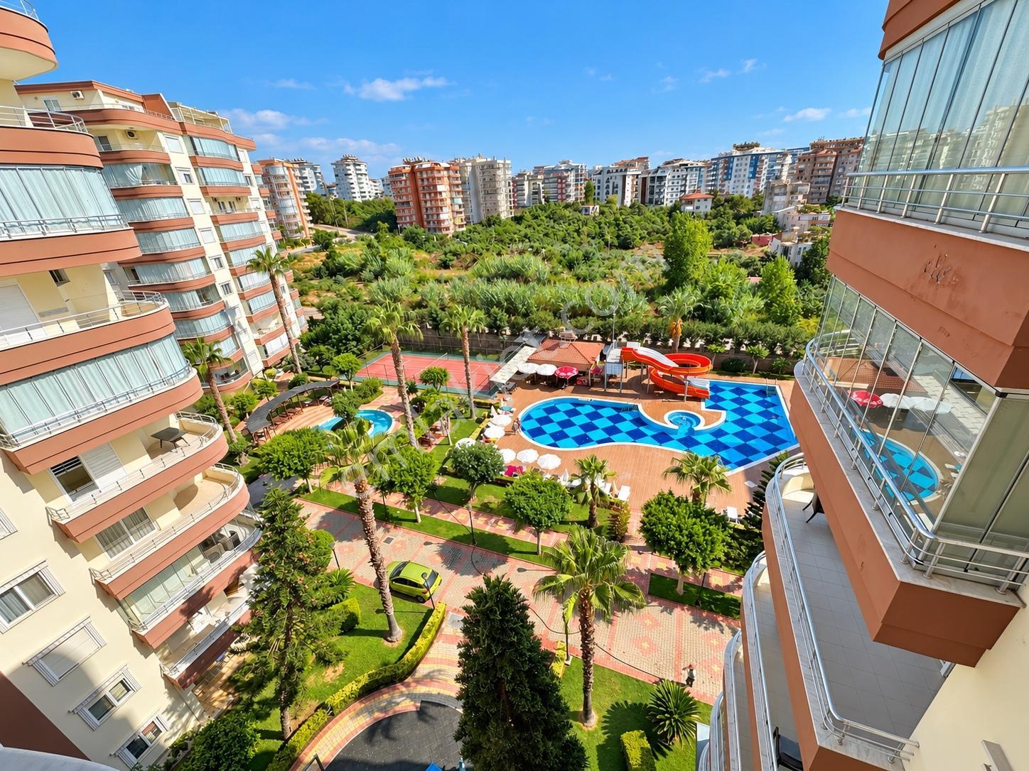 Alanya Tosmur Kale Ve Dağ Manzaralı Eşyalı 3+1 Daire