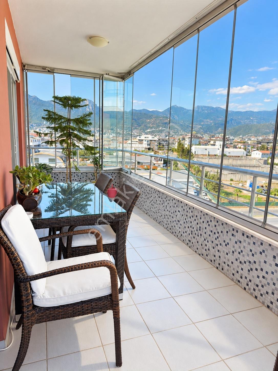 Alanya Tosmur Kale Ve Dağ Manzaralı Eşyalı 3+1 Daire — fotoğraf 5