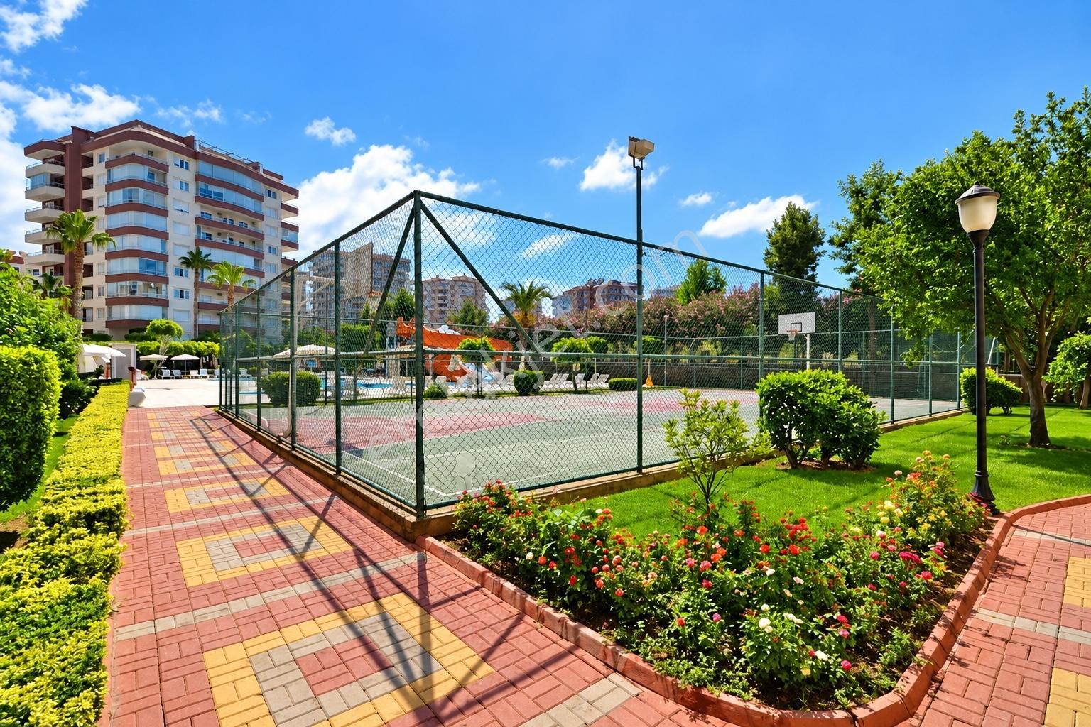 Alanya Tosmur Kale Ve Dağ Manzaralı Eşyalı 3+1 Daire — fotoğraf 11