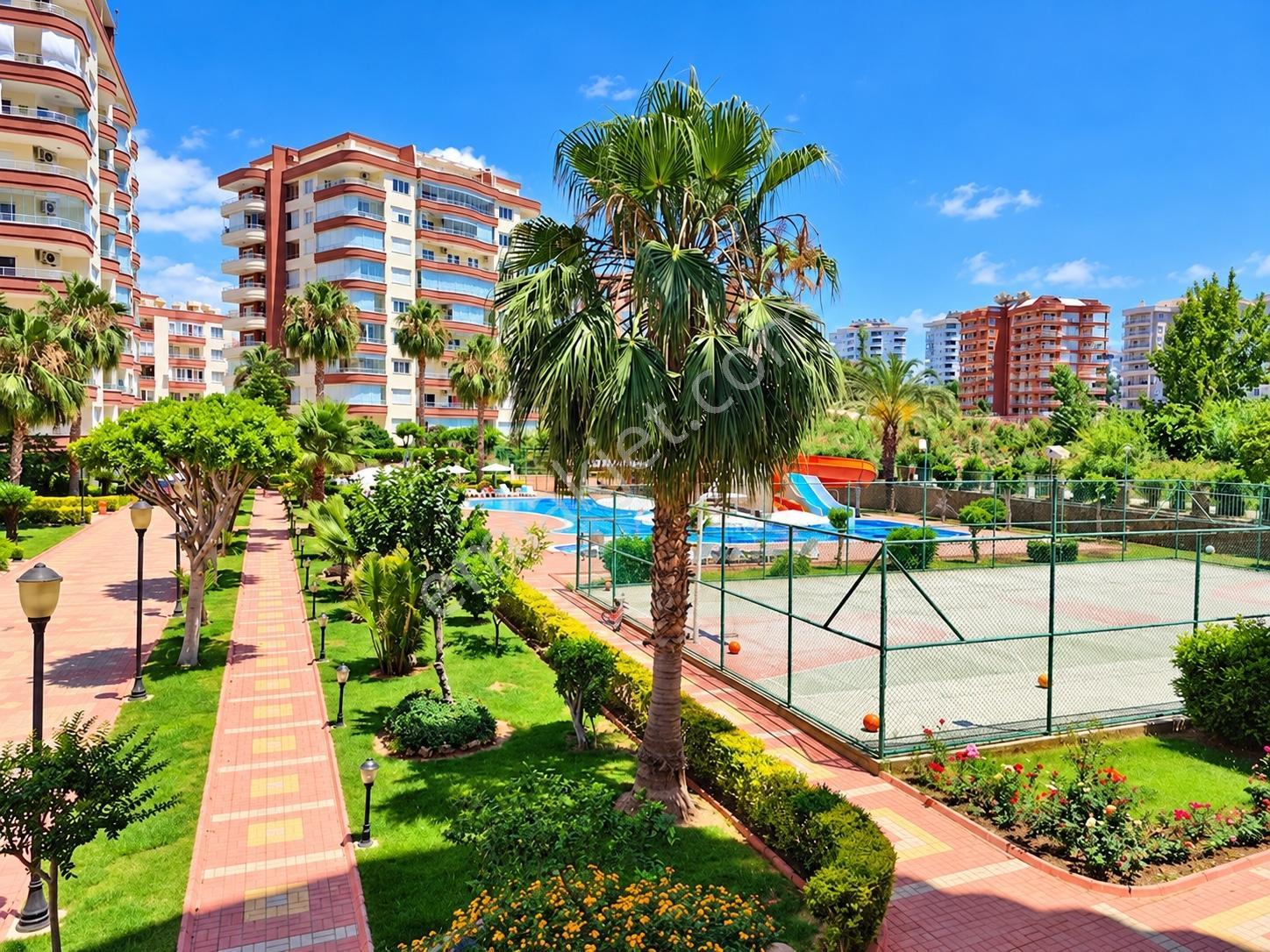 Alanya Tosmur Kale Ve Dağ Manzaralı Eşyalı 3+1 Daire — fotoğraf 12