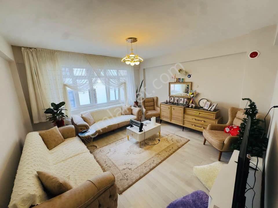 Samsun İlkadım Zafer Mahallesi'nde 1.kat 3+1 Satılık Daire — fotoğraf 2