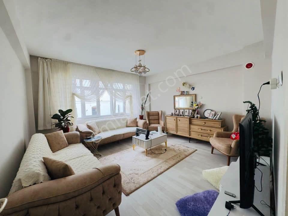 Samsun İlkadım Zafer Mahallesi'nde 1.kat 3+1 Satılık Daire — fotoğraf 13
