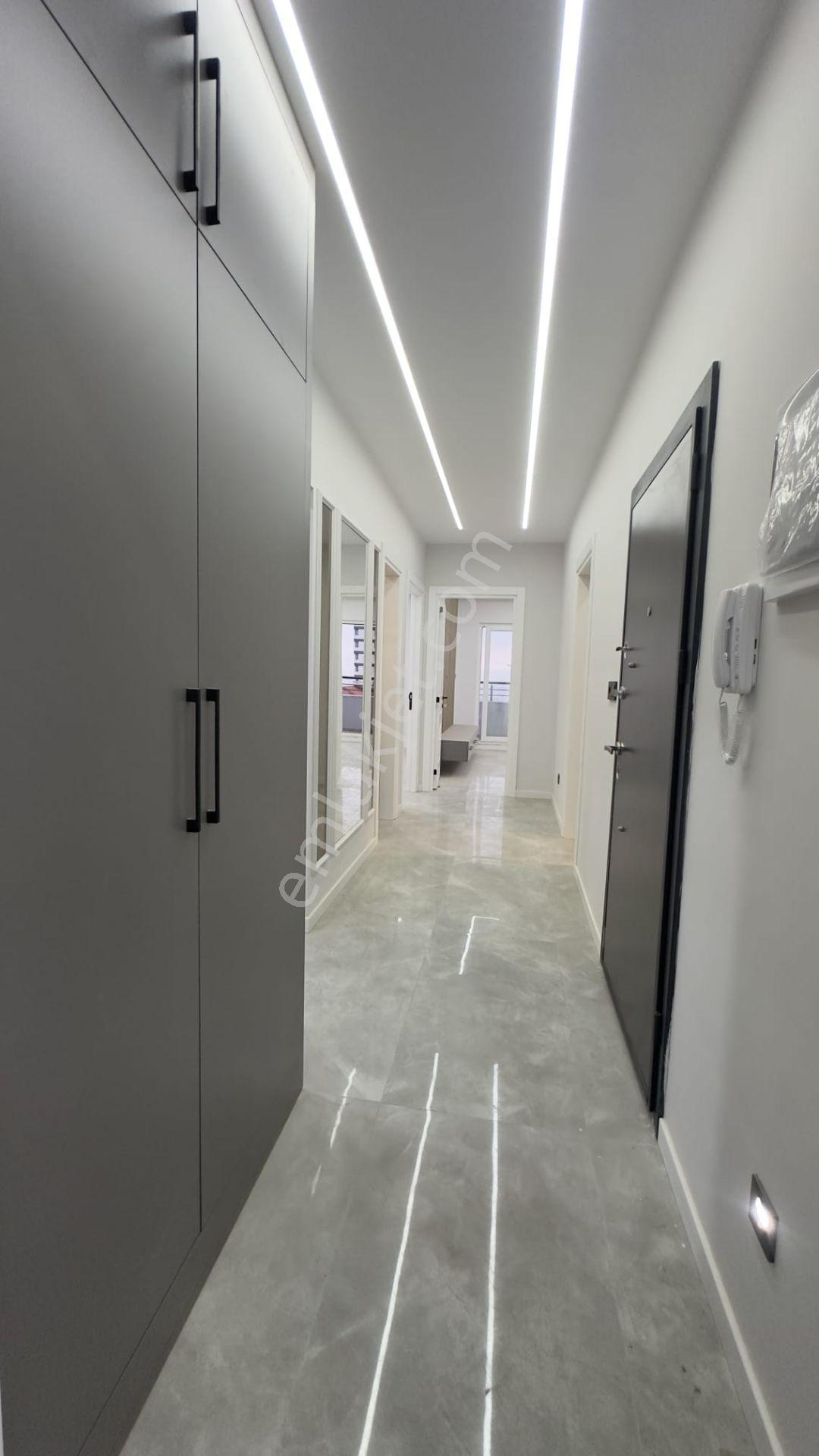 Kervansaray Mevkisinde 3+1 140 M2 Satılık Daire — fotoğraf 5