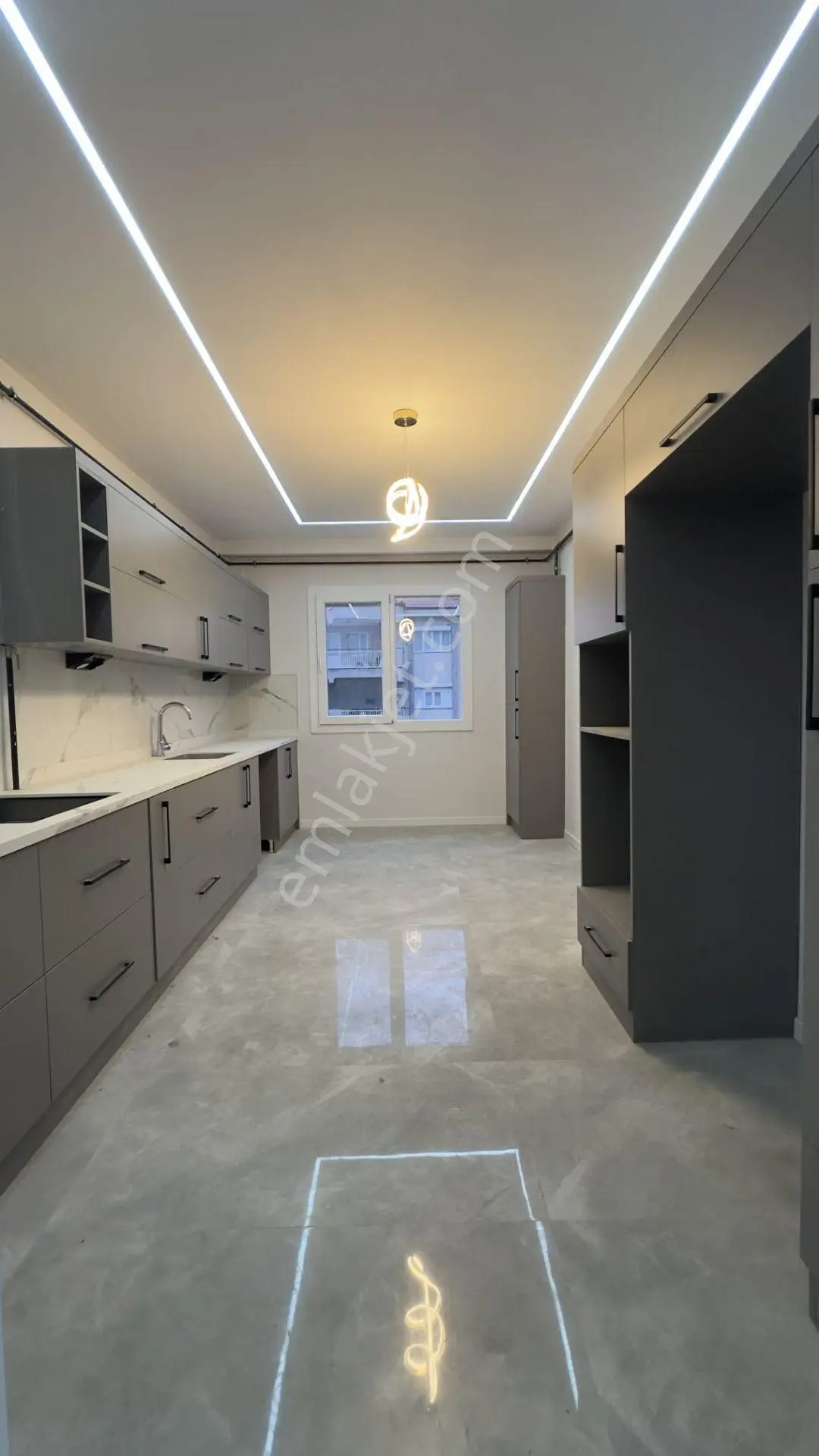 Kervansaray Mevkisinde 3+1 140 M2 Satılık Daire — fotoğraf 13