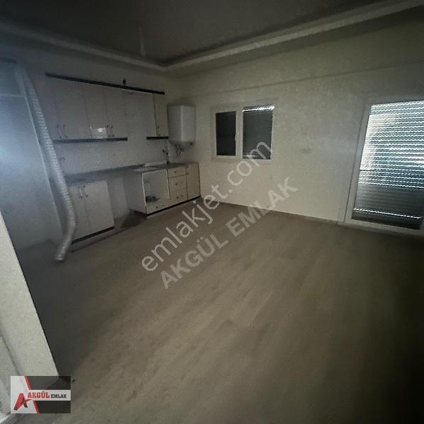 Akgül Emlak'tan Merkezi Konumda 1+1 Satılık Daire — fotoğraf 2