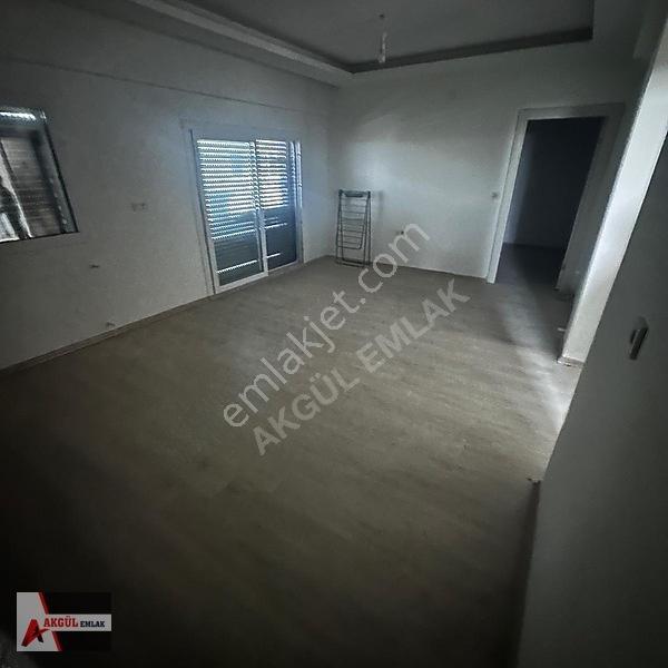 Akgül Emlak'tan Merkezi Konumda 1+1 Satılık Daire — fotoğraf 3