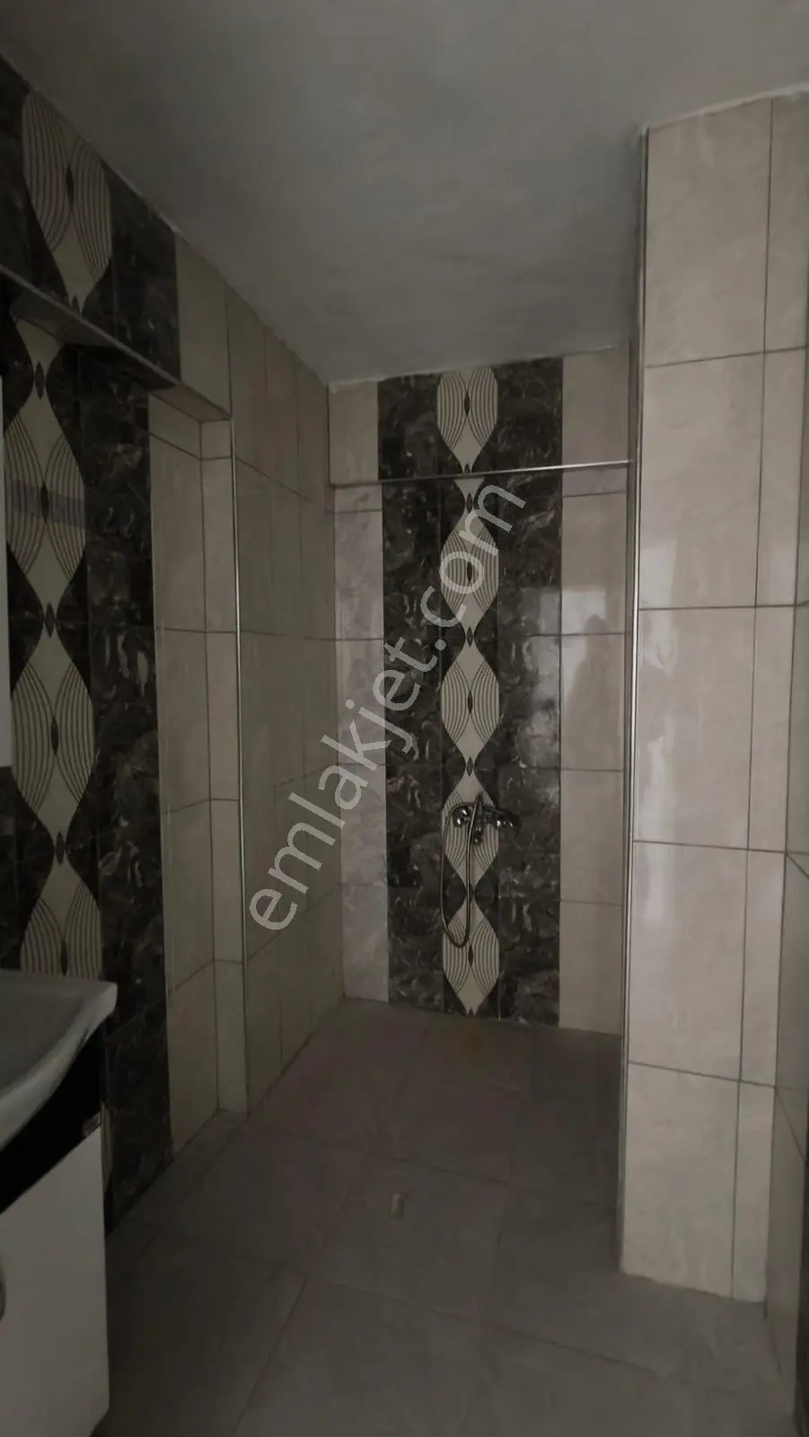 Sincan Kaymakamlığa Yakın 3+1 Satılık Ara Kat Daire — fotoğraf 3