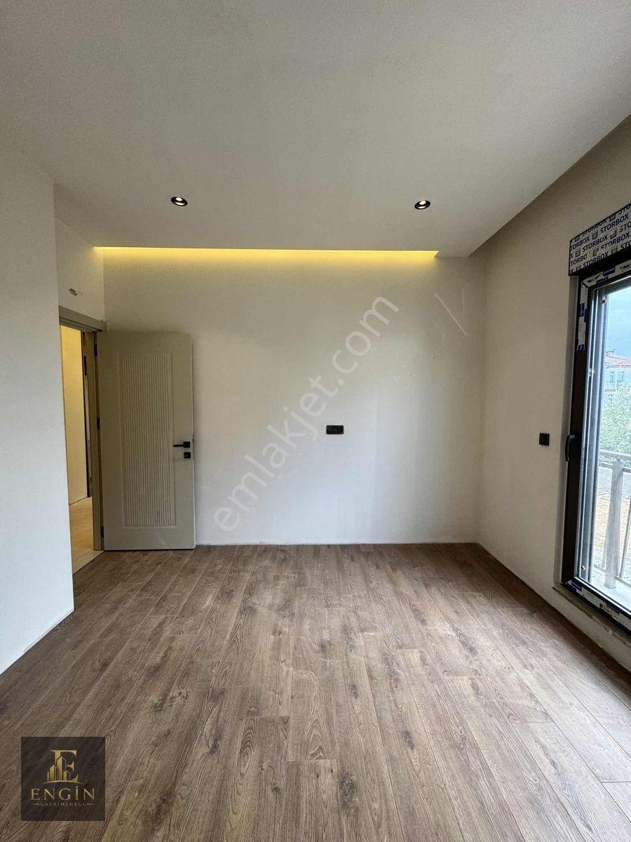 Ilıcada Lüks Havuzlu 2+1 Satılık Daire — fotoğraf 10