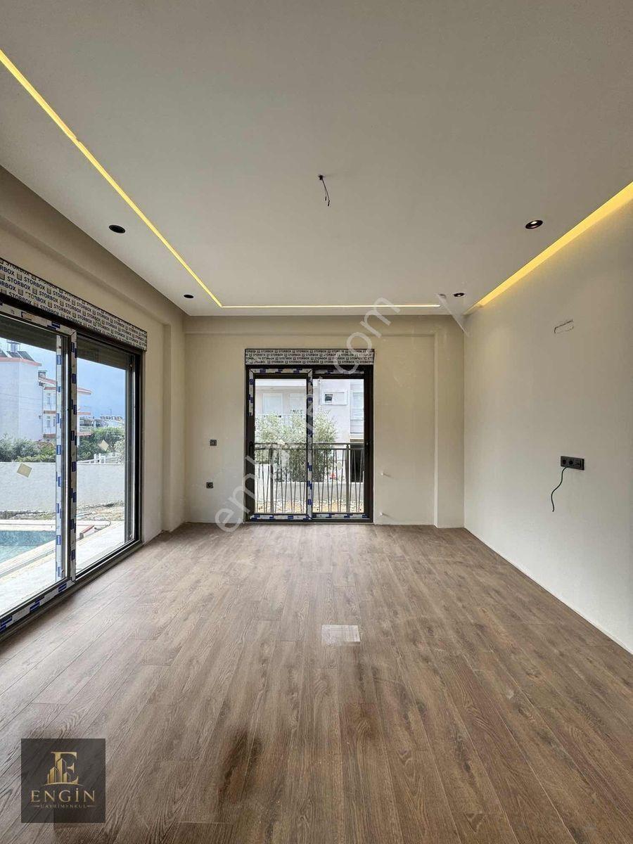 Ilıcada Lüks Havuzlu 2+1 Satılık Daire — fotoğraf 16