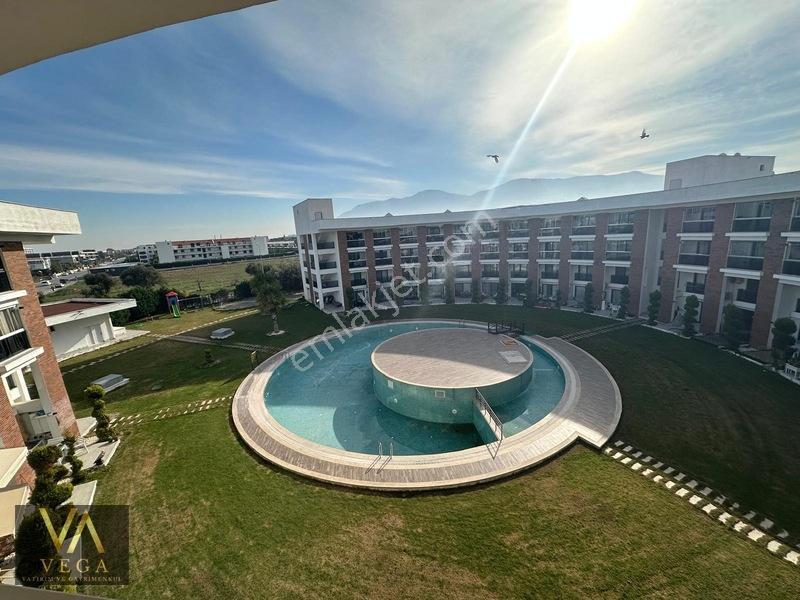 Villalar Bölgesinde 1+1 Site İçinde Satılık Arakat Daire — fotoğraf 5