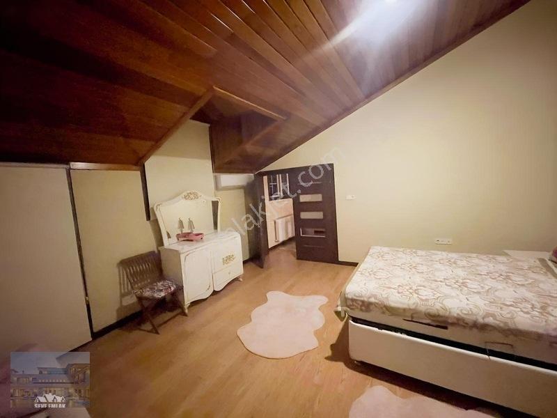 Yıldızlı'da Satılık Yol Kenarı 5+1 Tripleks Villa — fotoğraf 7
