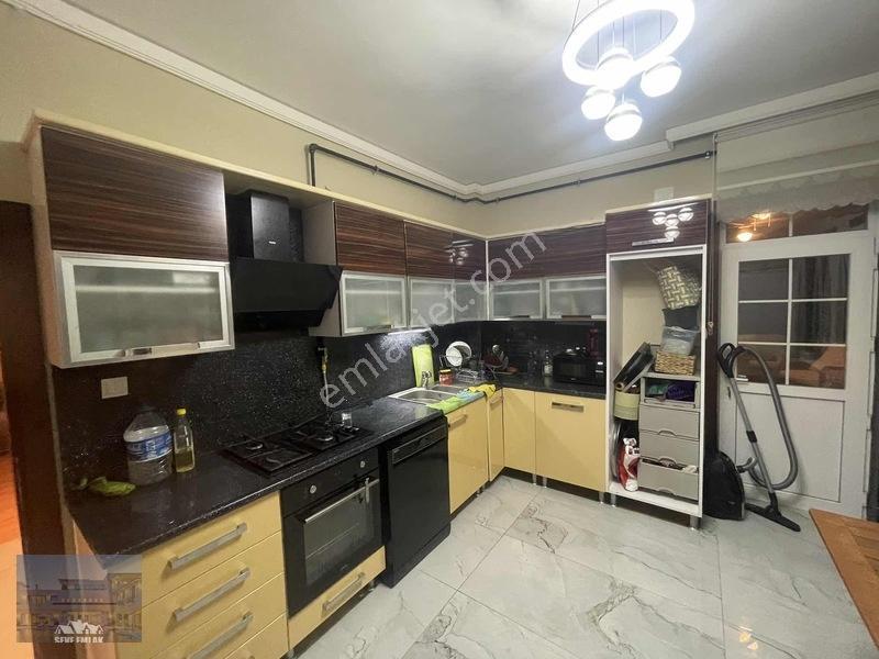 Yıldızlı'da Satılık Yol Kenarı 5+1 Tripleks Villa — fotoğraf 15