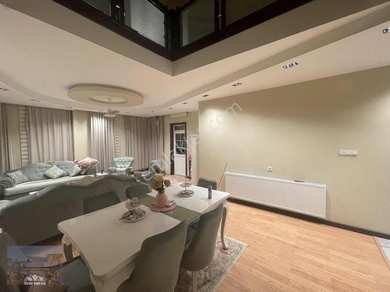 Yıldızlı'da Satılık Yol Kenarı 5+1 Tripleks Villa — fotoğraf 18