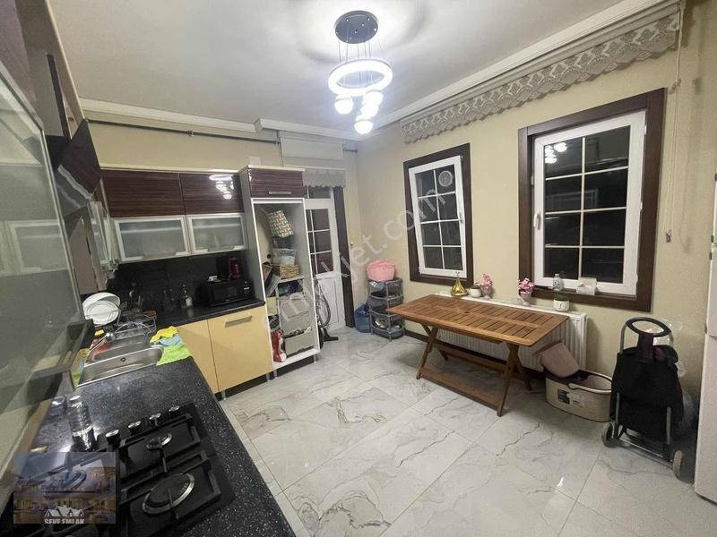 Yıldızlı'da Satılık Yol Kenarı 5+1 Tripleks Villa — fotoğraf 19