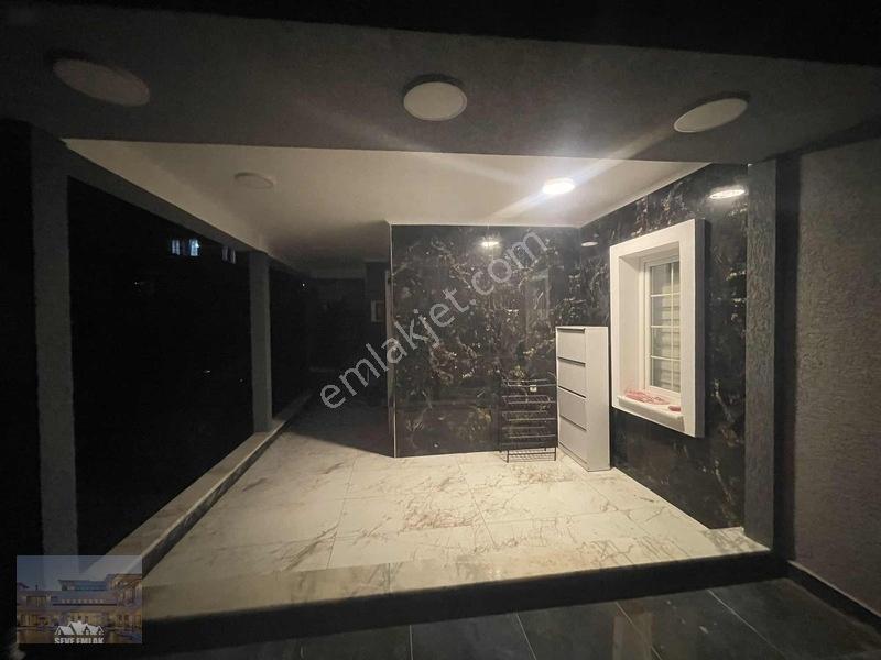 Yıldızlı'da Satılık Yol Kenarı 5+1 Tripleks Villa — fotoğraf 22