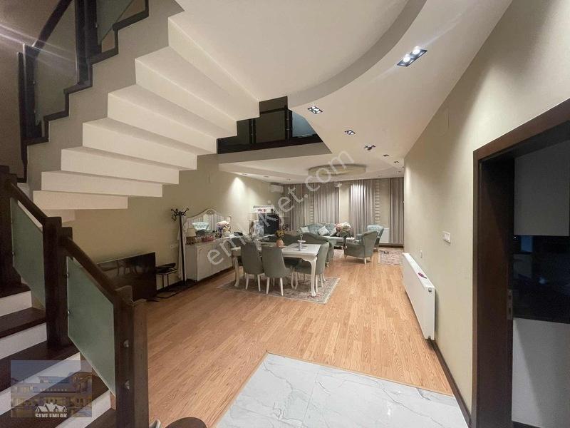 Yıldızlı'da Satılık Yol Kenarı 5+1 Tripleks Villa — fotoğraf 28