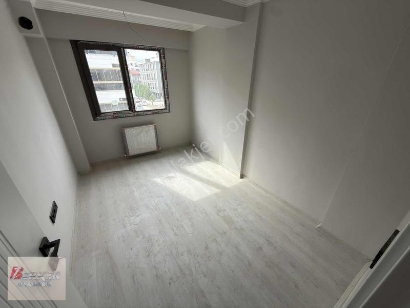 Muradiyede Satılık Sıfır Ara Kat Daire — fotoğraf 15