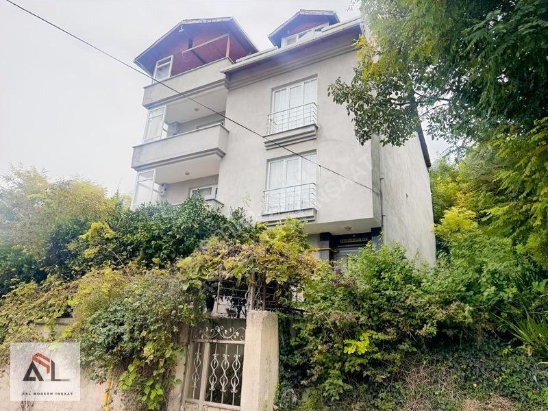 Ordu Perşembe Kozağzında Deniz Manzaralı Komple Bina