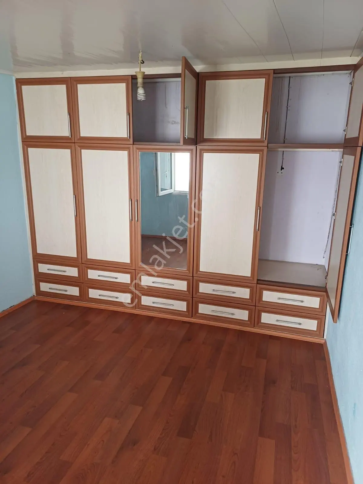 Söke Konak Mahallesi'Nde Şehir Manzaralı Satılık 3 Katlı Müstakil Ev