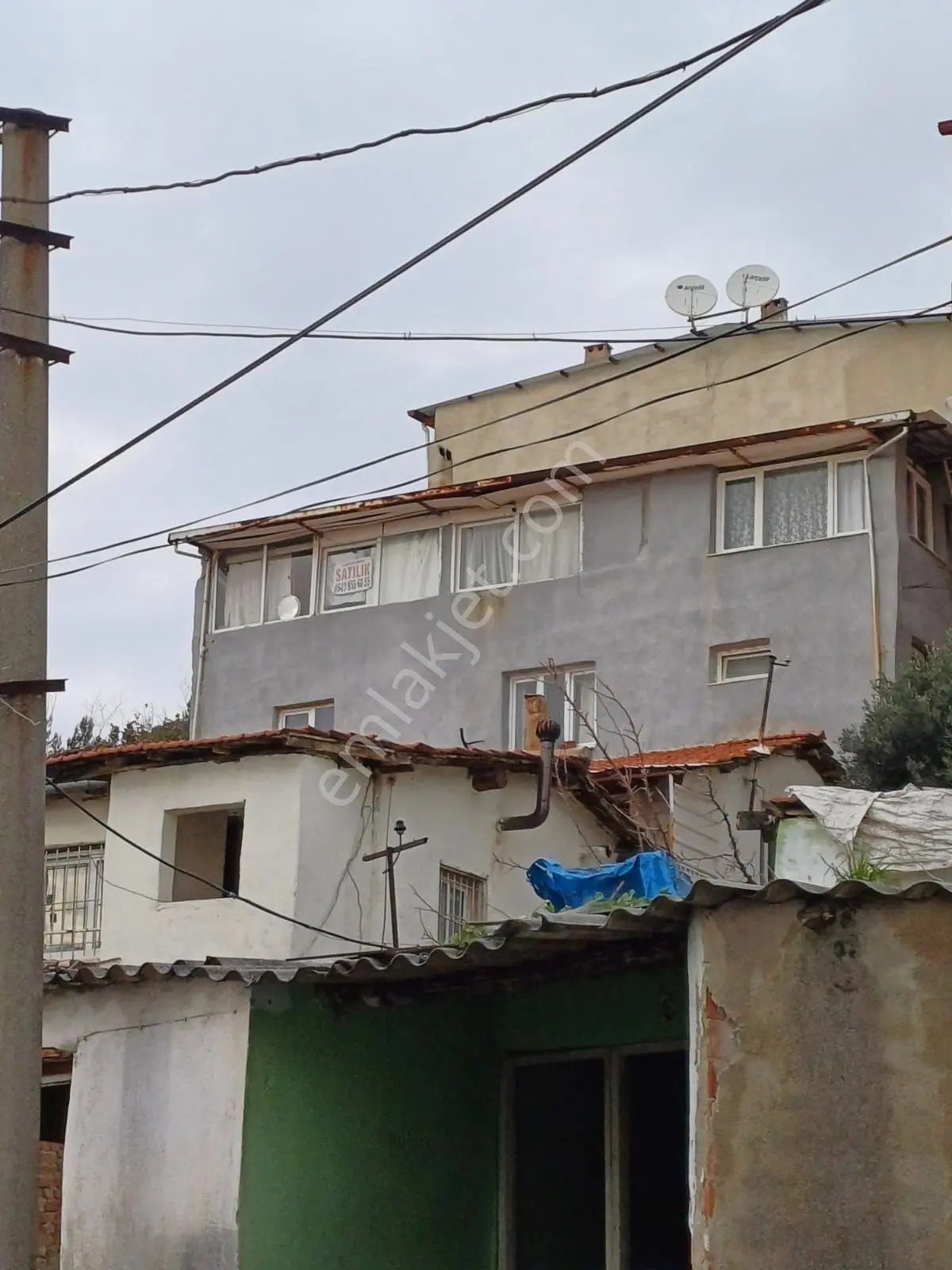 Söke Konak Mahallesi'nde Şehir Manzaralı Satılık 3 Katlı Müstakil Ev — fotoğraf 3