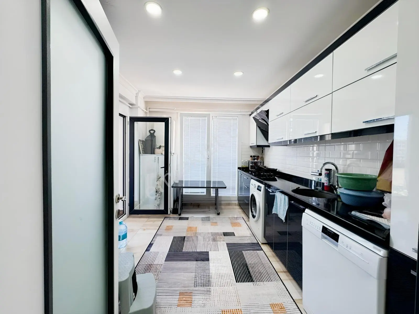 Var'dan Cumhuriyet Mah 2+1 120m2 Havuzlu Site İçinde Lüx Daire — fotoğraf 8