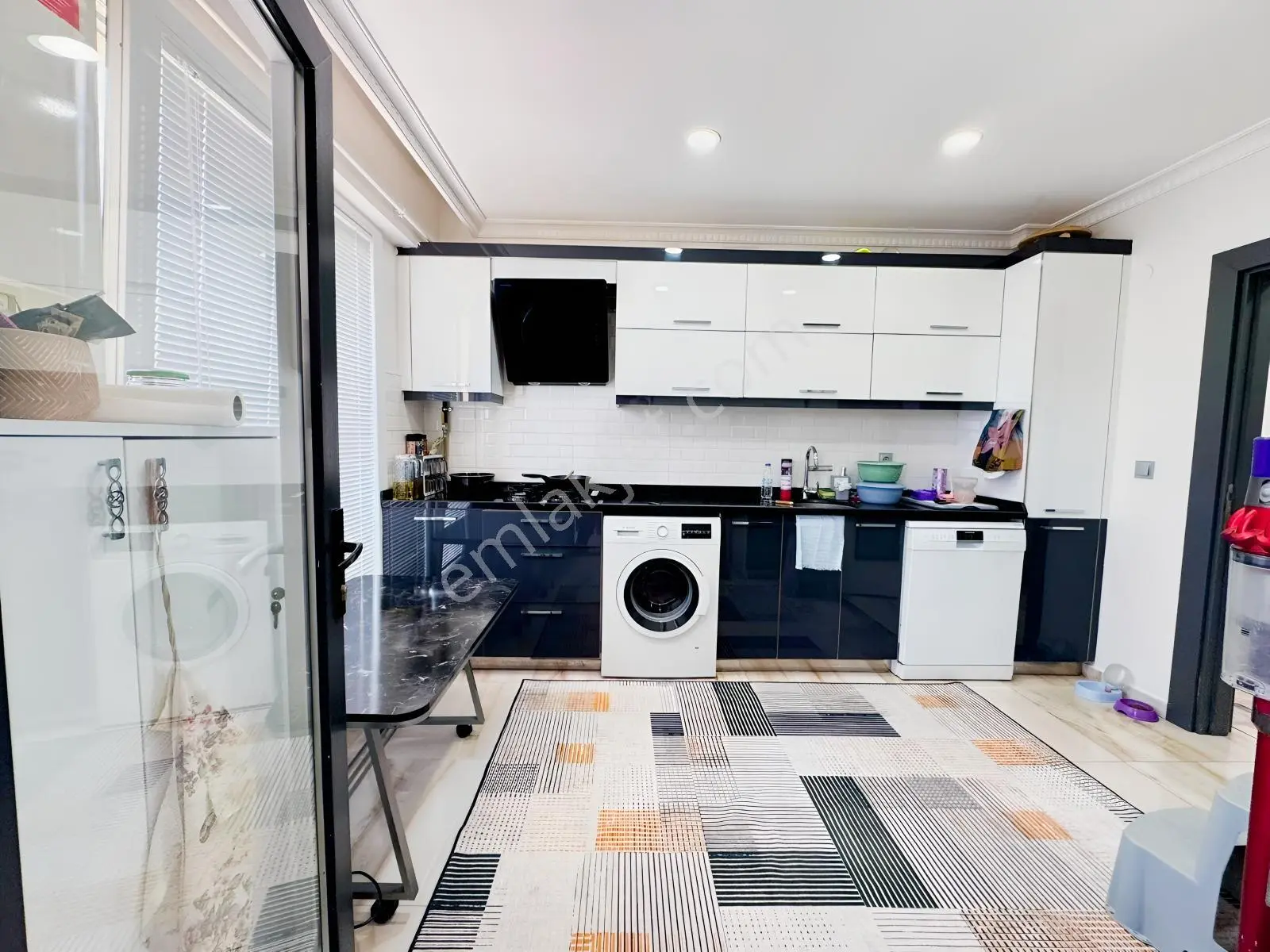 Var'dan Cumhuriyet Mah 2+1 120m2 Havuzlu Site İçinde Lüx Daire — fotoğraf 27