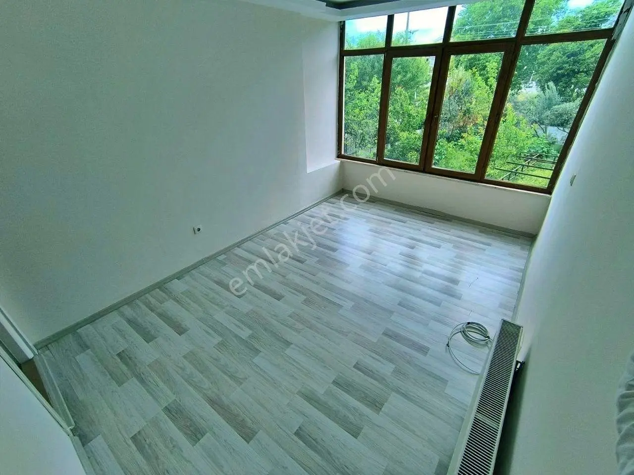 Uytundan İkizçayda Cam Balkonlu Çay Manzaralı Satılık 3+1 Daire — fotoğraf 5