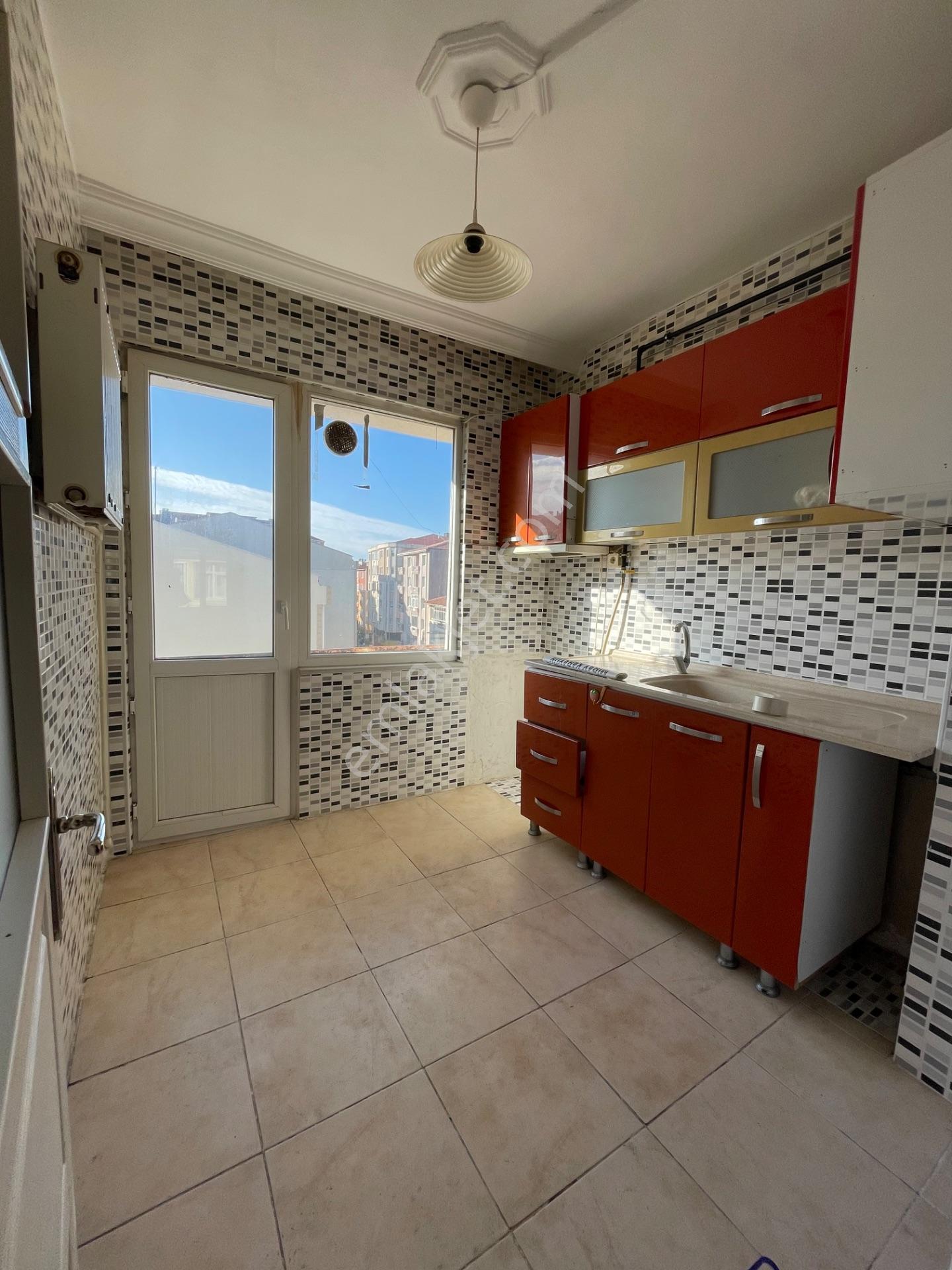 Çorlu Muhittin Mahallesi'nde 2+1 Aydınlık Satılık Daire — fotoğraf 2